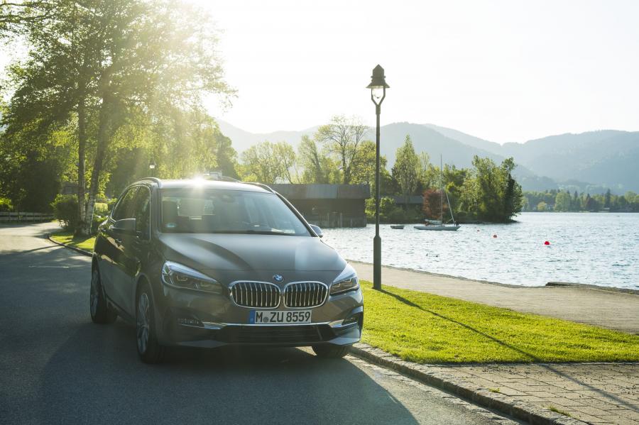  BMW 220d Active Tourer Luxury Line (F45) 2018 года  (WW) (фото 4 из 16)